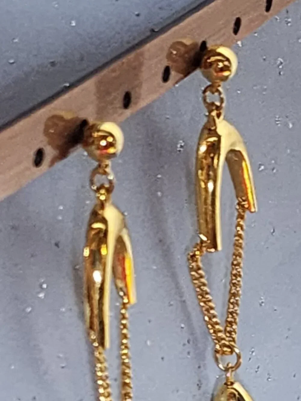 Avon vintage gold